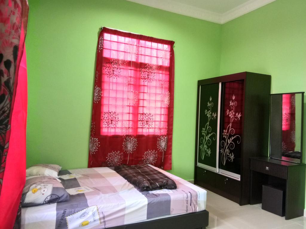 Holiday home Hr Iman Dungun